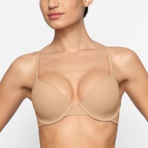 NWT Skims  Fits Everybody T-Shirt  Bras  Size 40DD